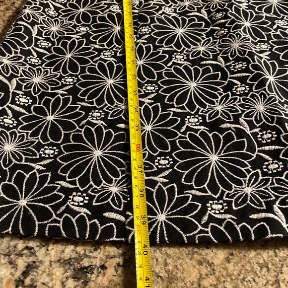 Cute floral spring dress - Picture 5 of 7